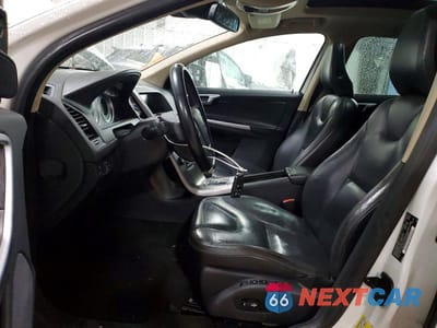 Zdjęcie 7 z 13 samochodu: 2012 VOLVO XC60 3.2 VIN:YV4952DZ3C2241764 - miniatura