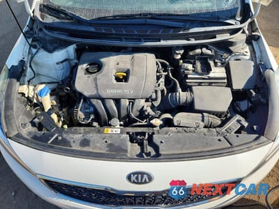 Zdjęcie 11 z 12 samochodu: 2018 KIA FORTE S VIN:3KPFL4A78JE275130 - miniatura