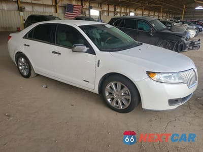 Czwarte zdjęcie samochodu z boku: 2011 LINCOLN MKZ HYBRID VIN:3LNDL2L31BR762388 - miniatura