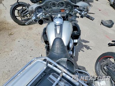 Zdjęcie 6 z 9 samochodu: 2003 HARLEY-DAVIDSON FLHTCUI ANNIVERSARY VIN:1HD1FCW453Y630700 - miniatura