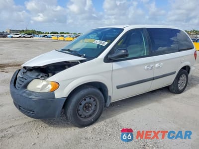 2006 CHRYSLER TOWN & COUNTRY 1A4GP45R26B753741 - główne zdjęcie licytacji z USA - miniatura