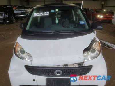 Piąte zdjęcie samochodu w środku: 2015 SMART FORTWO PURE VIN:WMEEJ3BA1FK801187 - miniatura