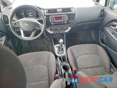 Zdjęcie 8 z 12 samochodu: 2016 KIA RIO LX VIN:KNADM4A30G6584023 - miniatura