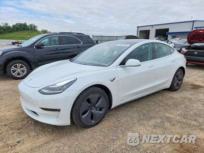 2019 TESLA MODEL 3 5YJ3E1EB3KF511544 - główne zdjęcie licytacji z USA - miniatura