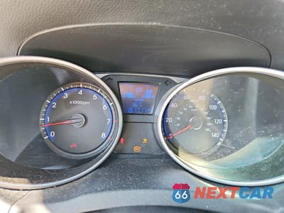 Zdjęcie 9 z 14 samochodu: 2012 HYUNDAI TUCSON GLS VIN:KM8JU3AC9CU499084 - miniatura