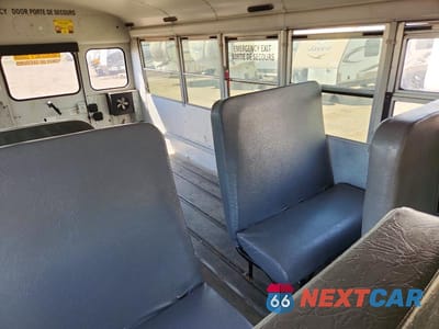 Zdjęcie 11 z 13 samochodu: 2010 CHEVROLET EXPRESS CU - SCHOOL BUS VIN:1GB9G5AG9A1165394 - miniatura