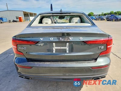 Zdjęcie 6 z 12 samochodu: 2020 VOLVO S60 T5 MOMENTUM VIN:7JR102FK1LG067079 - miniatura