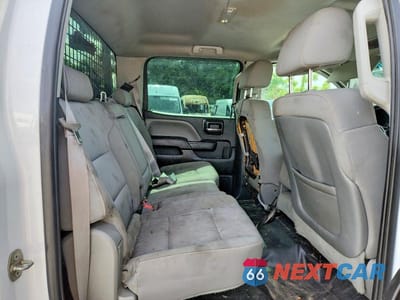 Zdjęcie 6 z 10 samochodu: 2015 GMC SIERRA K3500 VIN:1GT421CG3FF161278 - miniatura