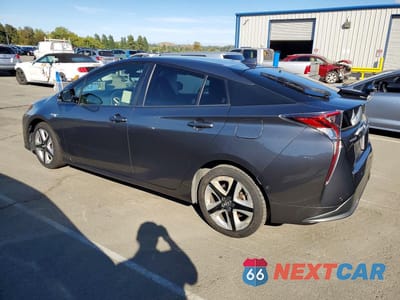 Drugie zdjęcie samochodu z przodu: 2018 TOYOTA PRIUS THREE TOURING VIN:JTDKARFU8J3065912 - miniatura