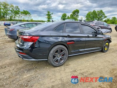 Trzecie zdjęcie samochodu z tyłu: 2022 VOLKSWAGEN JETTA GLI AUTOBAHN VIN:3VW2T7BUXNM009122 - miniatura