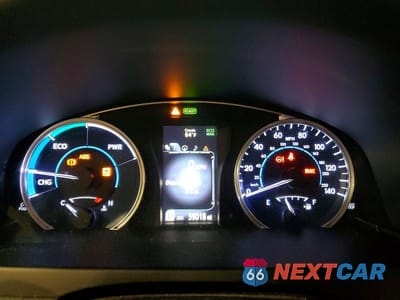 Zdjęcie 9 z 12 samochodu: 2015 TOYOTA CAMRY HYBRID XLE VIN:4T1BD1FK3FU172094 - miniatura
