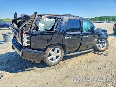 Trzecie zdjęcie samochodu z tyłu: 2013 CHEVROLET TAHOE C1500 LT VIN:1GNSCBE02DR104034 - miniatura