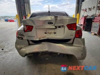 Zdjęcie 6 z 12 samochodu: 2012 KIA FORTE EX VIN:KNAFU4A27C5609998 - miniatura