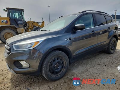 2017 FORD ESCAPE SE 1FMCU9G93HUA41765 - główne zdjęcie licytacji z USA - miniatura