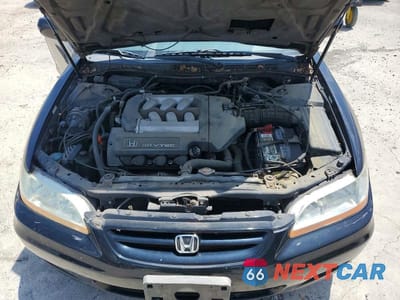 Zdjęcie 11 z 13 samochodu: 2002 HONDA ACCORD EX VIN:1HGCG22552A024709 - miniatura
