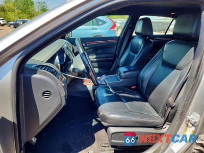 Zdjęcie 7 z 12 samochodu: 2014 CHRYSLER 300 VIN:2C3CCARGXEH235975 - miniatura