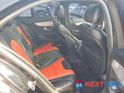 Zdjęcie 11 z 13 samochodu: 2019 MERCEDES-BENZ C 63 AMG VIN:55SWF8GB1KU309297 - miniatura