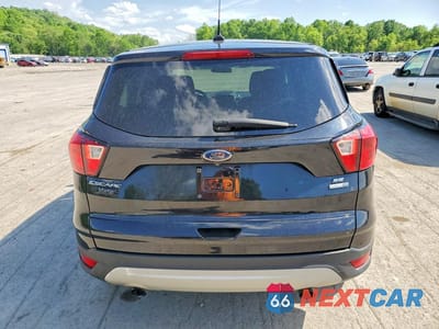 Zdjęcie 6 z 13 samochodu: 2019 FORD ESCAPE SE VIN:1FMCU9GDXKUC49072 - miniatura