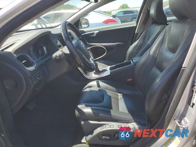 Zdjęcie 7 z 13 samochodu: 2016 VOLVO V60 T5 PREMIER VIN:YV140MEK6G1310042 - miniatura