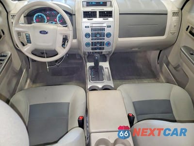 Zdjęcie 8 z 14 samochodu: 2008 FORD ESCAPE XLT VIN:1FMCU93178KA64445 - miniatura