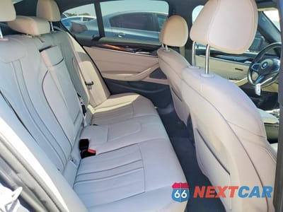 Zdjęcie 10 z 13 samochodu: 2019 BMW 530E VIN:WBAJA9C58KB399130 - miniatura