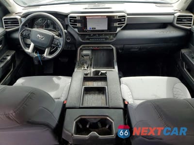 Zdjęcie 8 z 12 samochodu: 2024 TOYOTA TUNDRA SR5 VIN:5TFLA5DB8RX173580 - miniatura