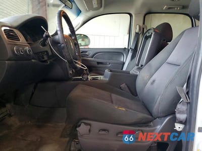 Zdjęcie 7 z 13 samochodu: 2011 CHEVROLET TAHOE VIN:1GNSK2E01BR136716 - miniatura