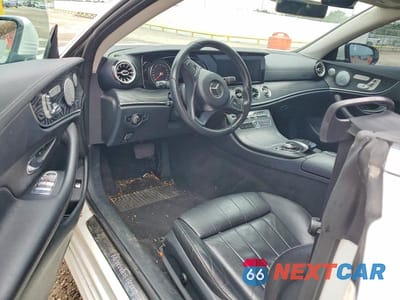 Zdjęcie 8 z 12 samochodu: 2018 MERCEDES-BENZ E 400 VIN:WDD1J6FB1JF020002 - miniatura