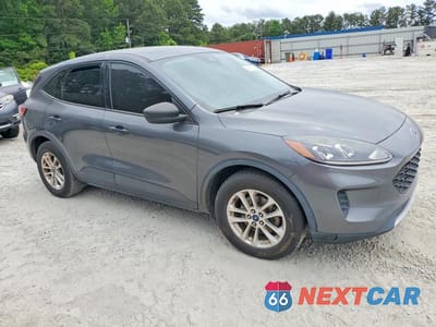Czwarte zdjęcie samochodu z boku: 2022 FORD ESCAPE S VIN:1FMCU0F62NUA82001 - miniatura