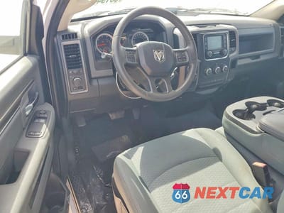Zdjęcie 8 z 12 samochodu: 2019 RAM 1500 CLASSIC TRADESMAN VIN:3C6JR6DT7KG674556 - miniatura