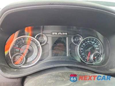 Zdjęcie 9 z 12 samochodu: 2021 RAM 2500 BIG HORN VIN:3C6UR5DL9MG532705 - miniatura