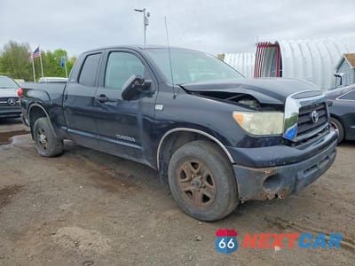 Czwarte zdjęcie samochodu z boku: 2007 TOYOTA TUNDRA DOUBLE CAB SR5 VIN:5TBBT54177S451359 - miniatura