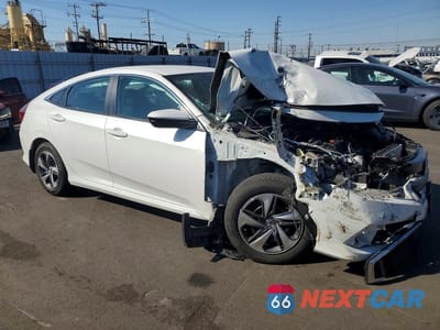 Czwarte zdjęcie samochodu z boku: 2019 HONDA CIVIC LX VIN:2HGFC2F64KH597484 - miniatura