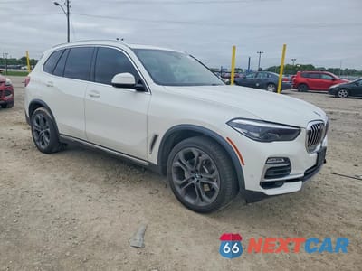 Czwarte zdjęcie samochodu z boku: 2019 BMW X5 XDRIVE40I VIN:5UXCR6C54KLK80518 - miniatura