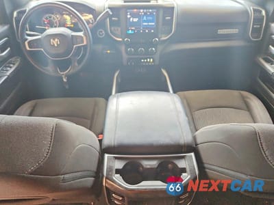 Zdjęcie 8 z 12 samochodu: 2023 RAM 3500 BIG HORN VIN:3C63RRHL3PG643283 - miniatura
