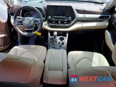 Zdjęcie 8 z 13 samochodu: 2022 TOYOTA HIGHLANDER PLATINUM VIN:5TDFZRAH9NS108937 - miniatura