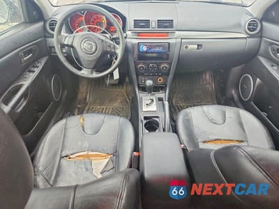 Zdjęcie 8 z 12 samochodu: 2006 MAZDA 3 HATCHBACK VIN:JM1BK343561412202 - miniatura