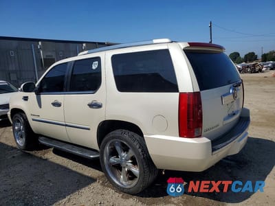 Drugie zdjęcie samochodu z przodu: 2007 CADILLAC ESCALADE LUXURY VIN:1GYFK63887R318134 - miniatura