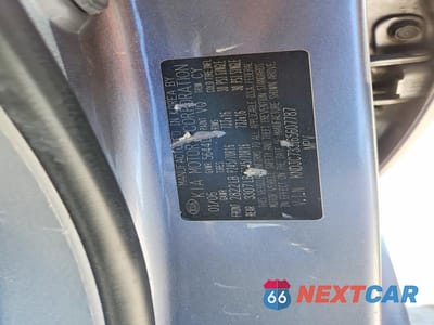 Zdjęcie 13 z 13 samochodu: 2006 KIA SORENTO LX VIN:KNDJC733165607787 - miniatura