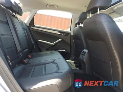 Zdjęcie 10 z 13 samochodu: 2015 VOLKSWAGEN PASSAT SE VIN:1VWBV7A35FC099737 - miniatura