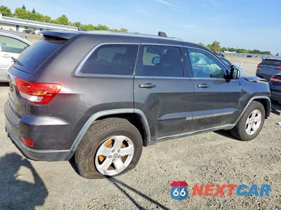Trzecie zdjęcie samochodu z tyłu: 2011 JEEP GRAND CHEROKEE LAREDO VIN:1J4RR4GT7BC610316 - miniatura