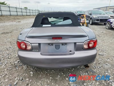 Zdjęcie 6 z 12 samochodu: 2003 MAZDA MX-5 MIATA BASE VIN:JM1NB353130307931 - miniatura