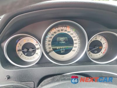 Zdjęcie 9 z 12 samochodu: 2013 MERCEDES-BENZ C 300 4MATIC VIN:WDDGF8AB2DR257485 - miniatura