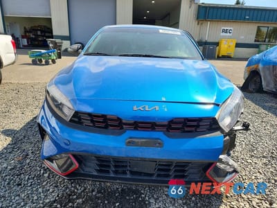 Piąte zdjęcie samochodu w środku: 2024 KIA FORTE GT-LINE VIN:3KPF54AD0RE737143 - miniatura