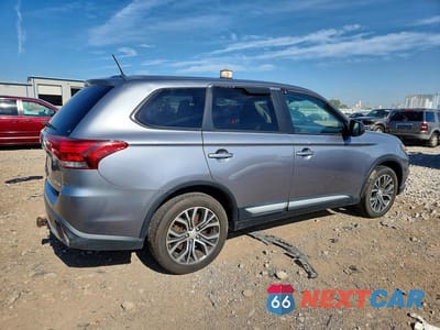 Trzecie zdjęcie samochodu z tyłu: 2016 MITSUBISHI OUTLANDER SE VIN:JA4AZ3A37GZ018838 - miniatura
