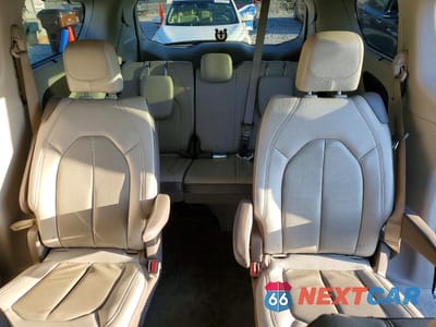 Zdjęcie 10 z 13 samochodu: 2019 CHRYSLER PACIFICA TOURING L VIN:2C4RC1BG9KR597298 - miniatura