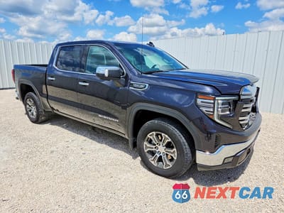Czwarte zdjęcie samochodu z boku: 2025 GMC SIERRA C1500 SLT VIN:1GTPHDED0SZ232106 - miniatura