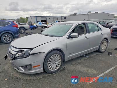 2010 FORD FUSION HYBRID 3FADP0L32AR418893 - główne zdjęcie licytacji z USA - miniatura