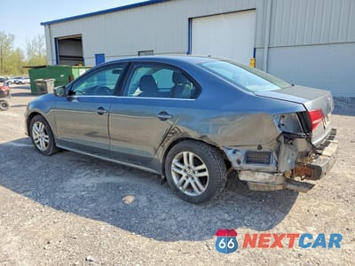 Drugie zdjęcie samochodu z przodu: 2017 VOLKSWAGEN JETTA S VIN:3VW2B7AJ2HM266774 - miniatura