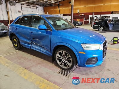 Czwarte zdjęcie samochodu z boku: 2016 AUDI Q3 PREMIUM PLUS VIN:WA1EFCFSXGR010288 - miniatura
